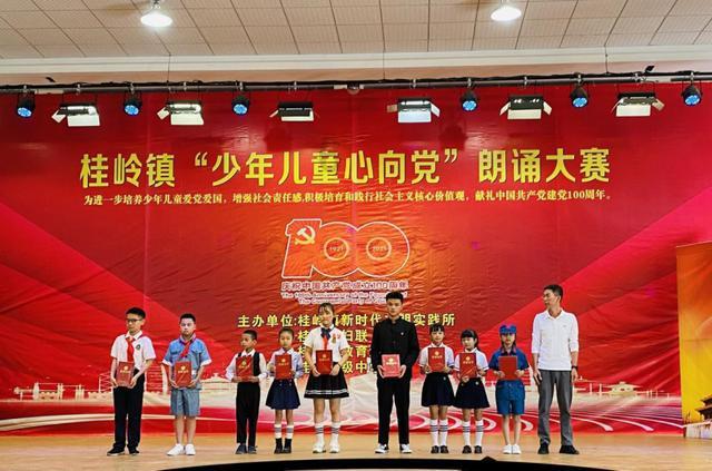 国际学校寒假开启！包玉刚/世外/平和/上中国际，都在强推这些书！