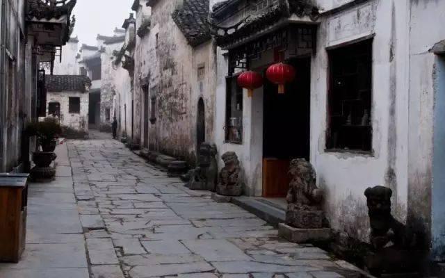 【海报】冰凌如玉 晶莹剔透（天气预报）